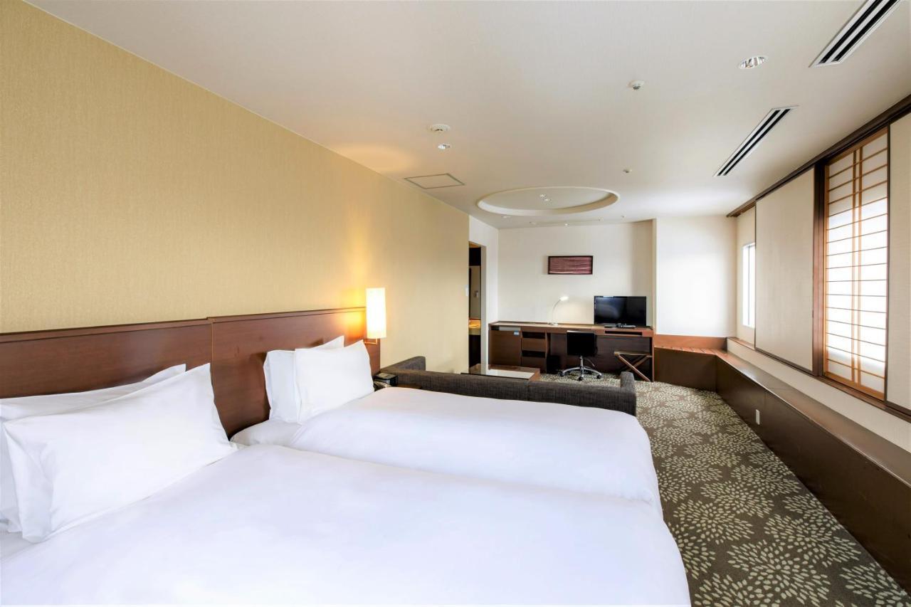 Ana Holiday Inn Kanazawa Sky By Ihg Exterior photo